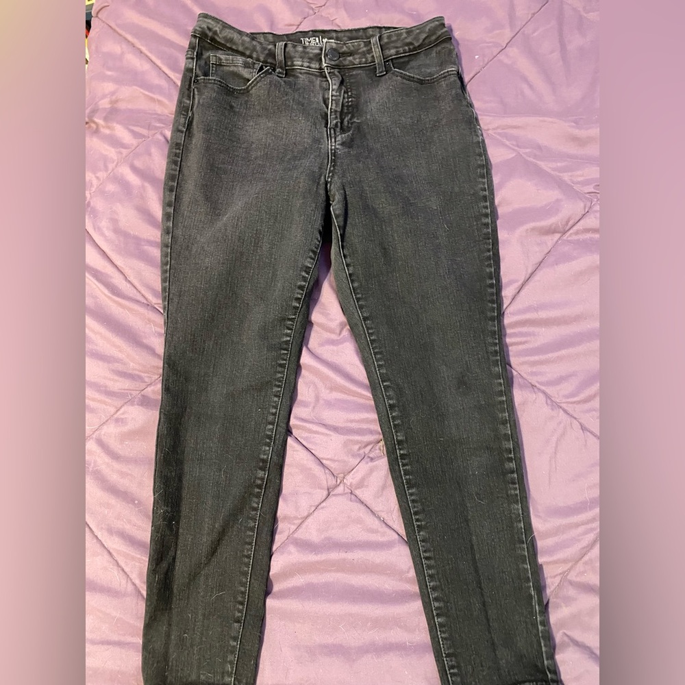 Time and Tru Black Skinny Jeans Sleek Design